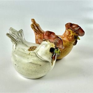 Vintage Art Pottery Chicken Rooster Salt And Pepper Shakers